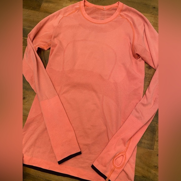 Lululemon Swiftly Tech Long Sleeve - Picture 4 of 5